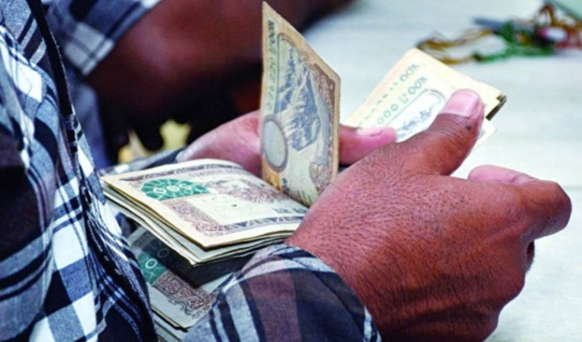 पुरुषसँग समान काम,ज्याला भने आधा कम